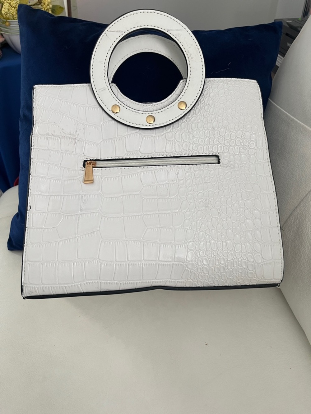 White Croc-Embossed Circle-Handle Tote Bag - Women